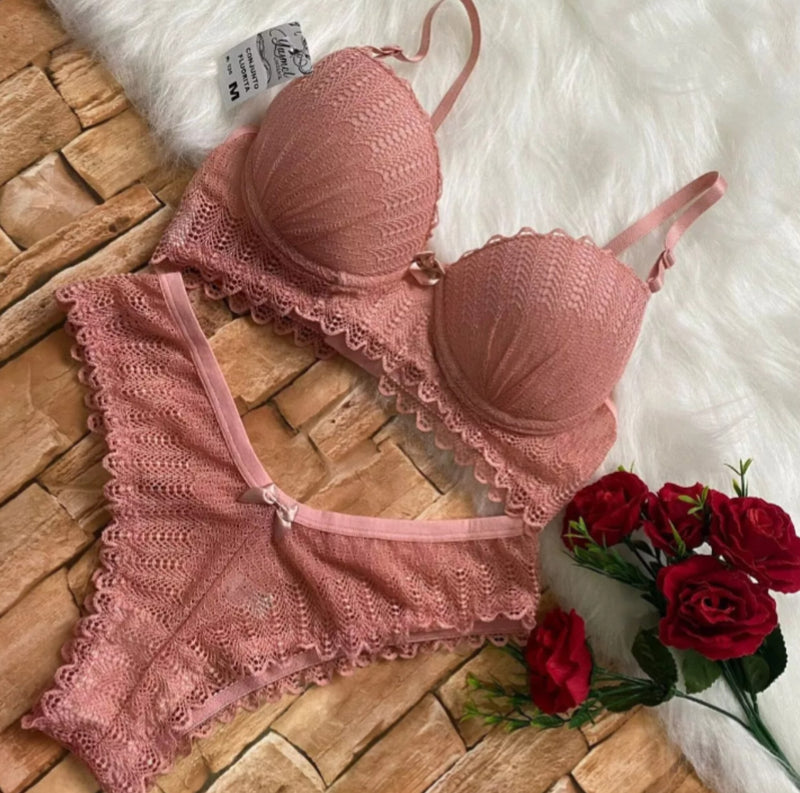 Conjunto todo em renda lingerie sutiã e calcinha. Tamanhos P(40) M(42) G(44) GG(46) R$ 69,99